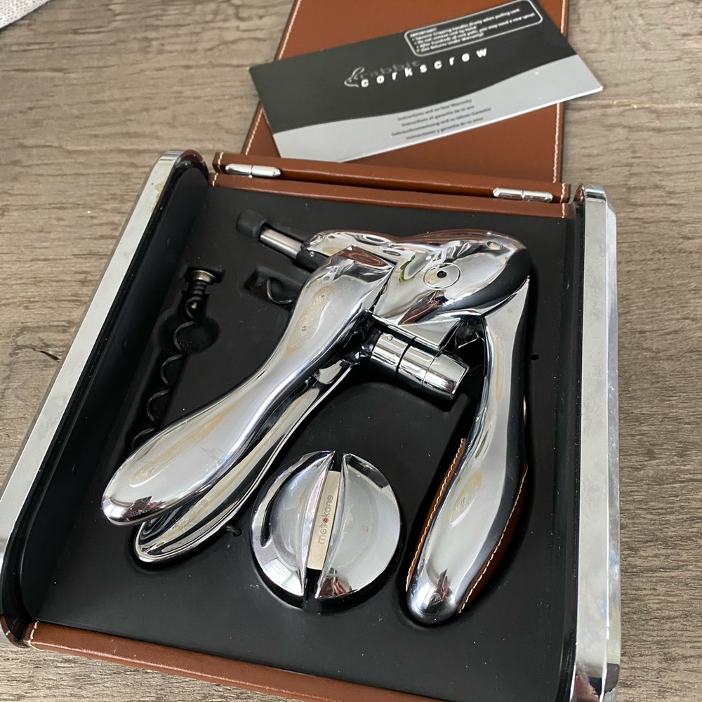 Rabbit Corkscrew VIP Edition Leather-Bound, Saddle Brown